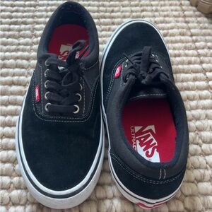 VANS Era Shoe great condition!!